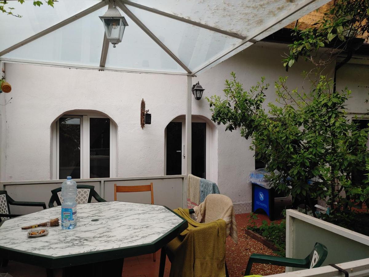 Villa Sofia E Sveva Con Giardino เนเปิลส์ ภายนอก รูปภาพ
